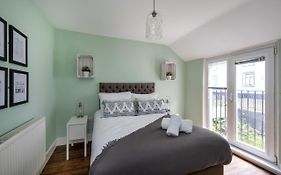 Sea View Mumbles Sleeps 7